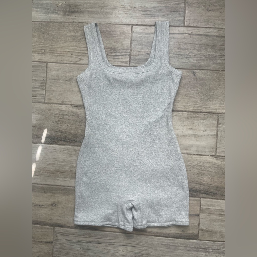 Skims Cotton rib onesie- size: L
